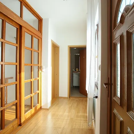 Guest house Stari *