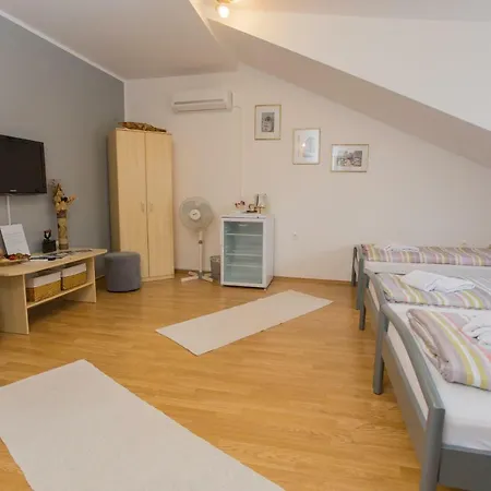 Stari Guest house *